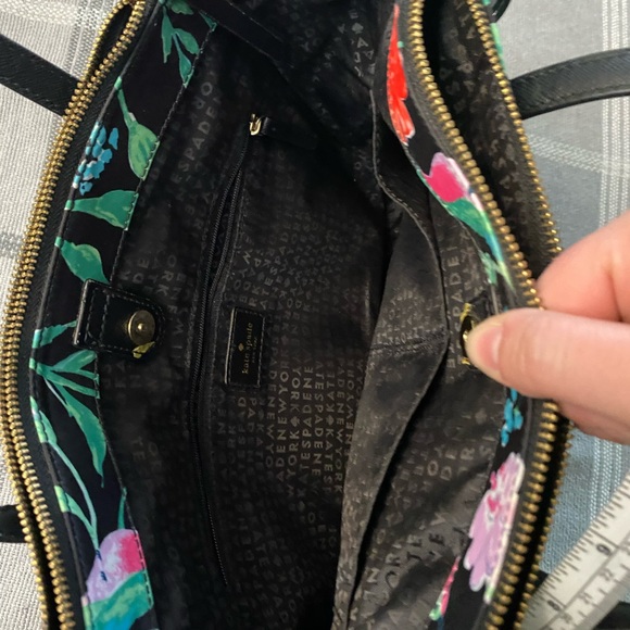 Kate Spade hummingbird tote - Picture 7 of 10